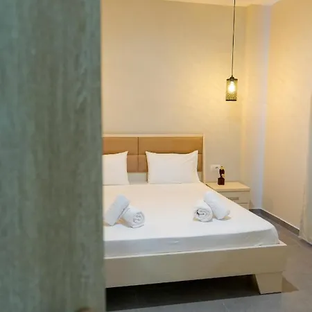 Appartement Ideal House & *