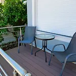 Apartment Ideal House & *