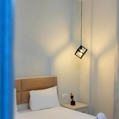 Apartment Ideal House &