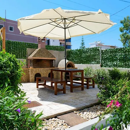 Apartment Ideal House & Ksamil