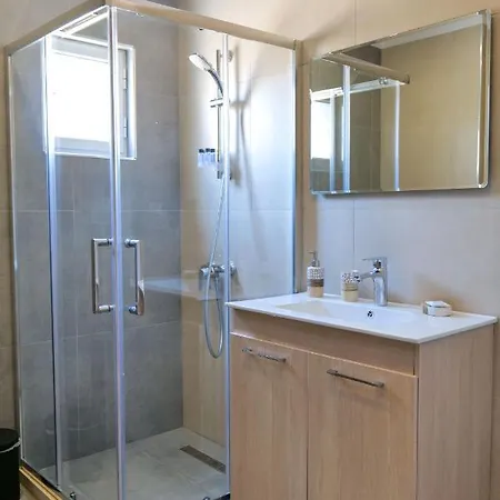 Ideal House & * Ksamil