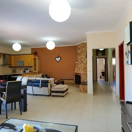 Ideal House & Apartment