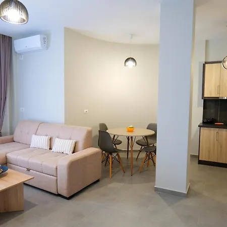 Apartment Ideal House & Ksamil