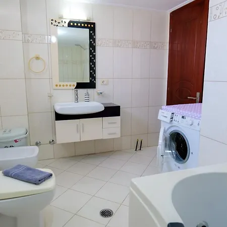 Ideal House & Ksamil