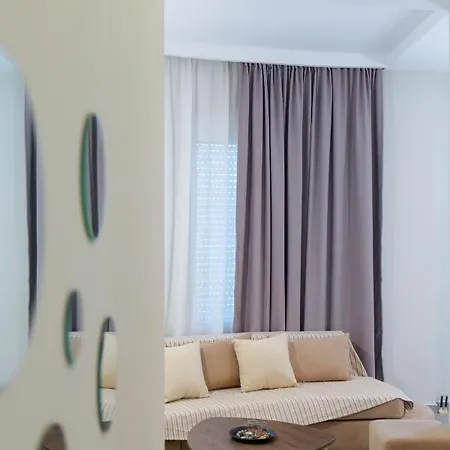 Ideal House & * Ksamil