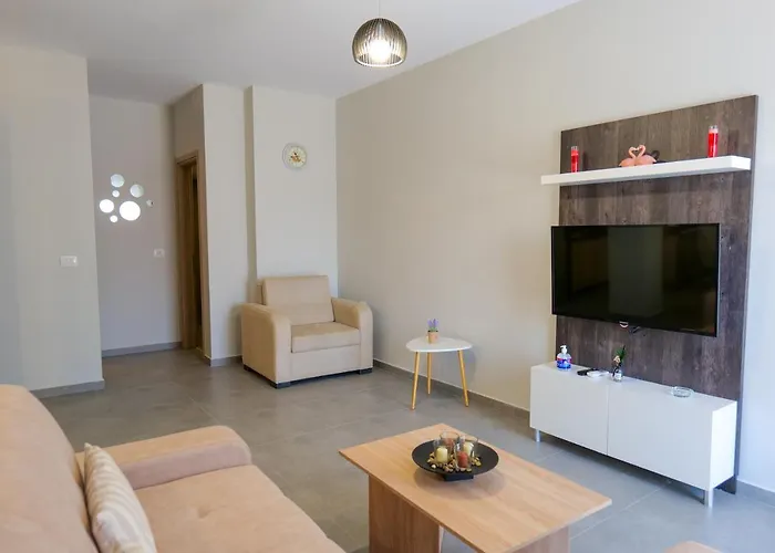 Apartment Ideal House &