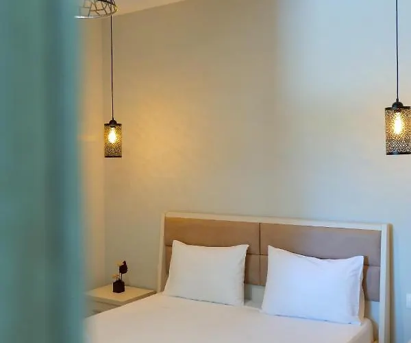 Ideal House & Ksamil