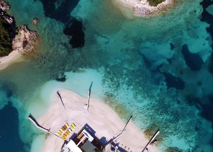 Appartement Ideal House & *