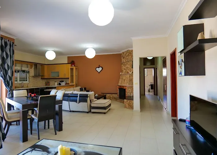 Ideal House & Apartment