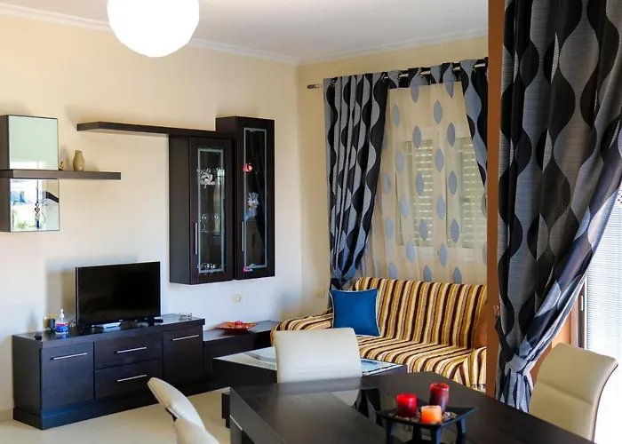 Ideal House & Ksamil