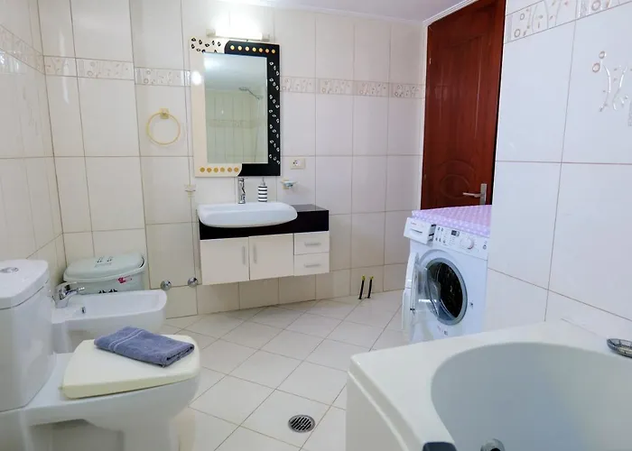 Ideal House & Ksamil