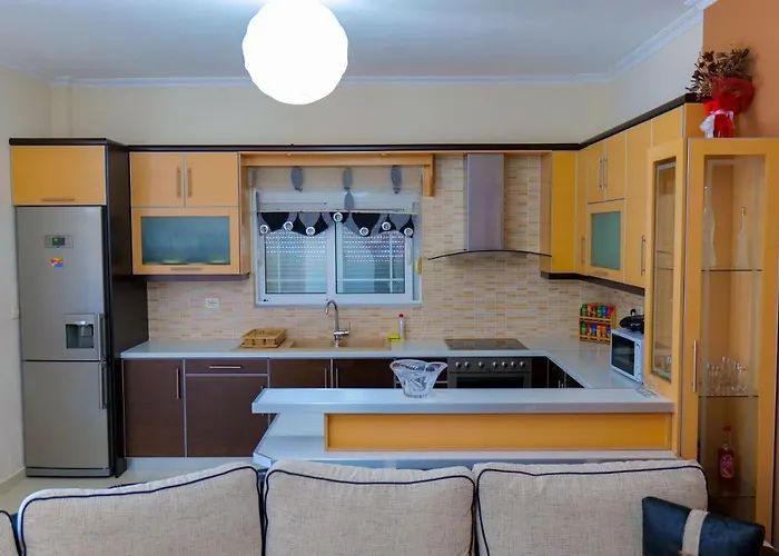 Ideal House & Ksamil