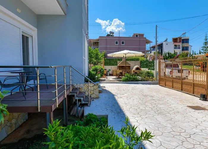 Ideal House & *