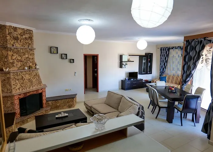 Ideal House & Apartment Ksamil