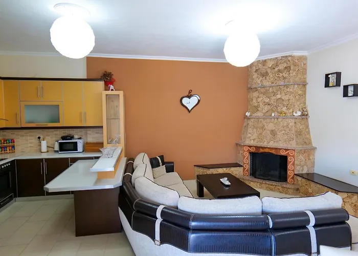 Ideal House & Ksamil